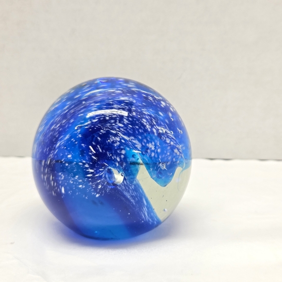Paperweight - Picture 2 of 6